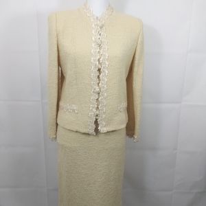 Castleberry knit 2 pc suit